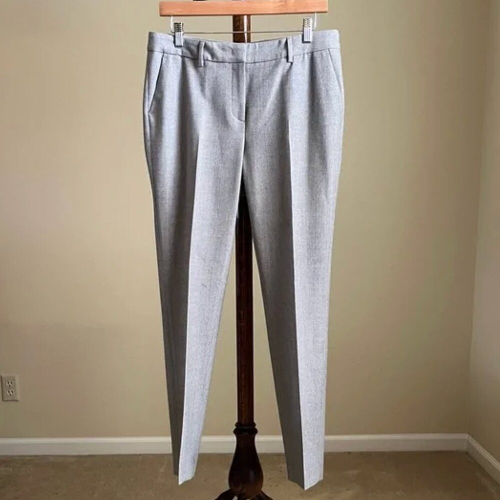Italian Designer - Soft Wool Trousers in Pale Gray - 46 IT / 8-10 U.S.